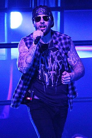 Avenged Sevenfold (32509055635).jpg