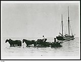 Loading grain onto a ketch