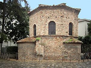 Baptistery.Arians02