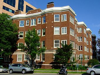 Bellevue Apartment Building.jpg