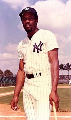 Bobby Bonds in 1975.jpg