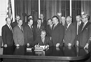 Gov. John Connally signing bill that separated Arlington State College from the Texas A&M system (10001745)