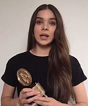 Hailee Steinfeld Peabody Award 2020