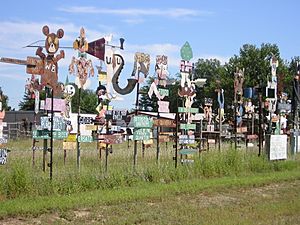 MT Ligget sculptures Mullinville Kansas