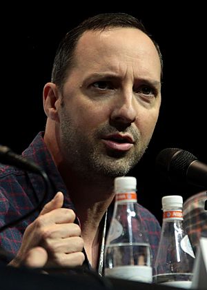 Tony Hale by Gage Skidmore.jpg