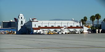 2010-1101-HangarNo1.jpg