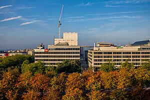 CMK Holiday Inn + Sainsburys-Argos