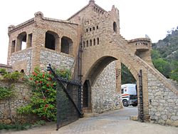 Celler Güell02