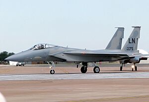 F-15c.eagle.86-0175.taxi.arp