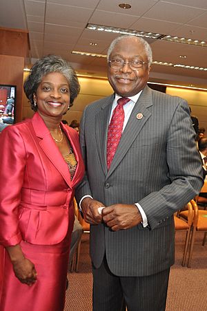 FCC Chair Clyburn convenes FCC open meeting as first woman Chair 6-27-2013 (9159801059)