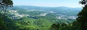 Howard's Knob Panorama.jpg