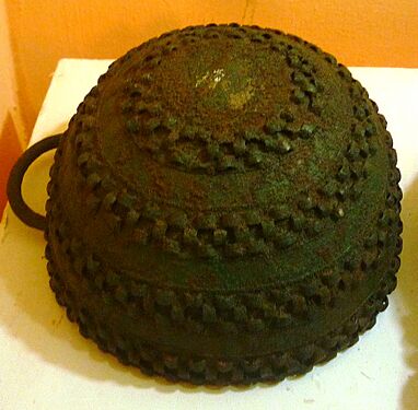 Bronze pot, Igbo-Ukwu, 9th century