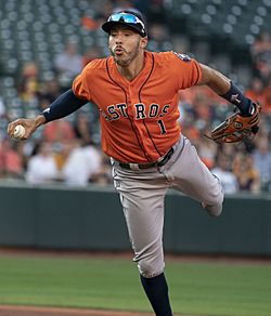 Carlos Correa 2018.jpg