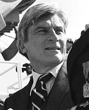 John Warner 1984 (cropped)