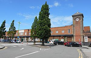 Nuneaton station exterior (1), 6.19