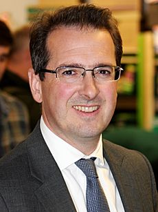 Owen Smith 2013 (cropped)