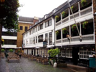 The George Inn 1.jpg