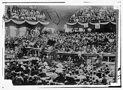 The Library of Congress - Roosevelt speaking convention hall Chicago (LOC) (pd)