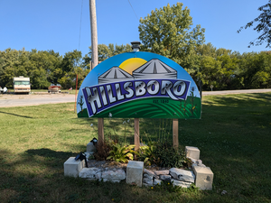 HillsboroIowaWelcomSign.png