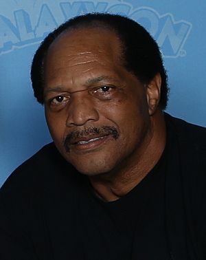 Ron Simmons Photo Op GalaxyCon Richmond 2020 (cropped).jpg