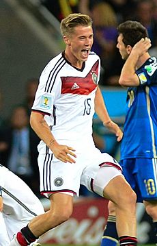 Erik Durm20140714 0009 (cropped)