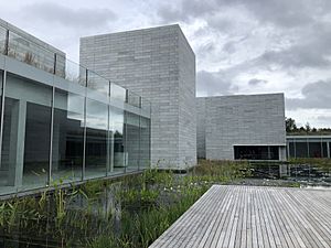 Glenstone-2018-10-13-courtyard-1.jpg