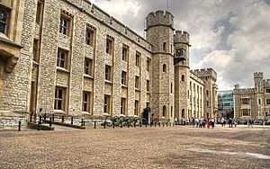 London Tower (CherryX)