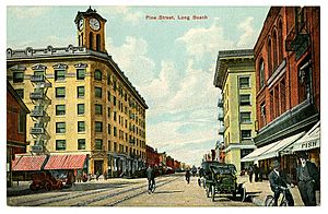 Pine Street, Long Beach (15301961807)