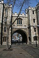 St John's Gate 2007 5.jpg