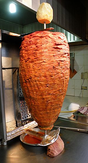 Trompo de carne, de tacos al pastor