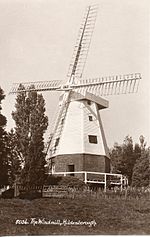 Hildenborough Watts Cross 1910s.jpg