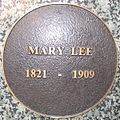 J150W-statue-Lee-text9