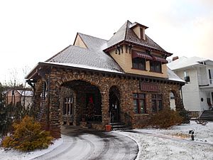 Altoona Llyswen Station