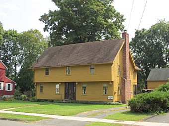 Deacon John Moore House, Windsor CT.jpg