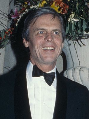 George Plimpton (cropped).jpg