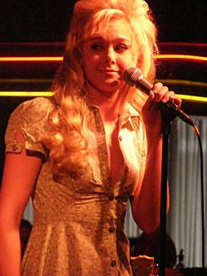 Laurabundy