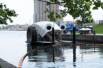 Mr. Trash Wheel (27582099121)