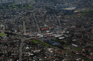 Rangitoto and Auckland 31-03-2012 14-03-10 - cropped to Papatoetoe.png