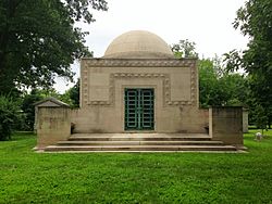 Wainwright Tomb 2013