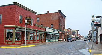 Calumet MI Downtown 5th St A 2009.jpg