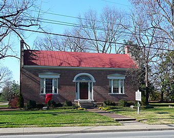 Carter House Franklin TN front.jpg