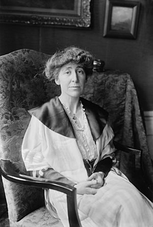 Jeannette Rankin, Bain News Service, facing front.jpg