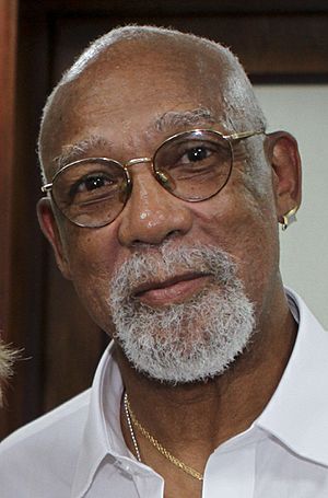 John Carlos (cropped).jpg