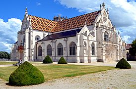 L'église de Brou en juin 2014