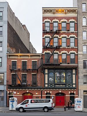 Bowery Mission (51624760170).jpg