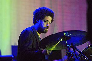 Danger Mouse with Broken Bells 2010.jpg