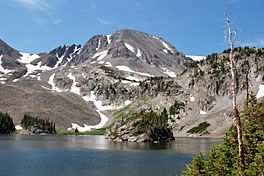 Lake Agnes (3837784239).jpg