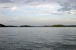 Lake Keowee.jpg