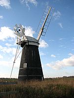 Mutton's Mill, Halvergate.jpg