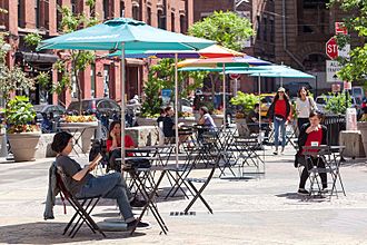 Pearl Street Triangle in DUMBO